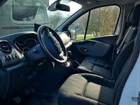 Gebraucht Renault Trafic 163 PS (119 kW) 2017 Weiß Van / Kleinbus