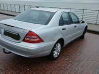 Gebraucht Mercedes 200 116 PS (85 kW) 2001 Silber Limousine