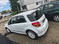 Gebraucht Suzuki SX4 107 PS (78 kW) 2008 Weiß Limousine