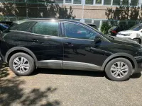 Gebraucht Peugeot 3008 Active 131 PS (96 kW) 2022 Schwarz SUV