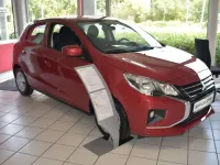 Gebraucht Mitsubishi Space Star Select 71 PS (52 kW) 2025 Amarena rot Limousine