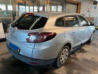 Gebraucht Renault Mégane III Expression 110 PS (80 kW) 2010 Silber Limousine