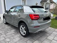 Gebraucht Audi Q2 Design 150 PS (110 kW) 2019 Grau SUV