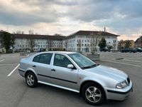 Gebraucht Skoda Octavia 110 PS (80 kW) 2000 Silber Limousine
