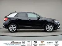 Gebraucht Audi Q2 S-Line 150 PS (110 kW) 2022 Mythosschwarz (metallic) SUV