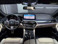 Gebraucht BMW M550 530 PS (389 kW) 2023 Blau Limousine