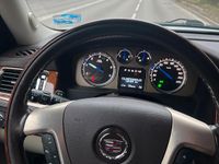 Gebraucht Cadillac Escalade 409 PS (300 kW) 2012 Weiß SUV