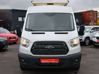 Gebraucht Ford Transit Trend 131 PS (96 kW) 2018 Frostweiß Van / Kleinbus