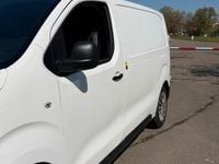Gebraucht Opel Vivaro 143 PS (105 kW) 2020 Weiß Van / Kleinbus