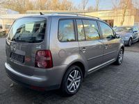 Gebraucht VW Touran Trendline 109 PS (80 kW) 2007 Grau Van / Kleinbus