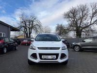 Gebraucht Ford Kuga Titanium 150 PS (110 kW) 2016 Weiß SUV