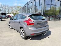 Używany Ford Focus Titanium 125 KM (91 kW) 2012 Brązowy Sedan/Limuzyna