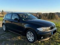 Gebraucht BMW 118 129 PS (94 kW) 2007 Schwarz Kleinwagen