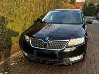 Gebraucht Skoda Rapid 90 PS (66 kW) 2016 Schwarz Kleinwagen
