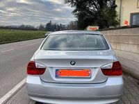 Gebraucht BMW 325 218 PS (160 kW) 2005 Silber Limousine