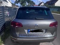 Gebraucht VW Touareg Edition 262 PS (192 kW) 2017 Silber SUV