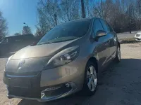 Gebraucht Renault Scénic III Bose Edition 116 PS (85 kW) 2012 Gold Van / Kleinbus