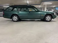 Gebraucht Mercedes E250 113 PS (83 kW) 1995 Grün Kombi