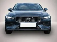Gebraucht Volvo V60 CC Plus 197 PS (144 kW) 2024 Manufacturer Kombi