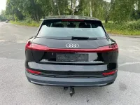 Gebraucht Audi e-tron 300 kW (408 PS) 2022 Schwarz SUV