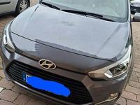 Gebraucht Hyundai i20 Sport 101 PS (74 kW) 2016 Grau Coupé