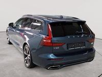 Gebraucht Volvo V60 R-Design 253 PS (186 kW) 2021 Denim blaumetallic Kombi