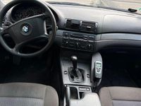 Gebraucht BMW 318 116 PS (85 kW) 2004 Silber Kombi