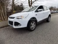 Gebraucht Ford Kuga Trend 150 PS (110 kW) 2015 Weiß SUV