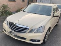 Gebraucht Mercedes E200 Elegance 136 PS (100 kW) 2011 Beige Limousine