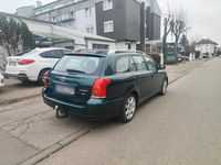 Gebraucht Toyota Avensis 147 PS (108 kW) 2004 Beige Kombi