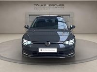 Gebraucht VW Golf VIII Active 150 PS (110 kW) 2022 Delfingrau (metallic) Limousine