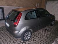 Gebraucht Ford Fiesta 75 PS (55 kW) 2002 Grau Kleinwagen