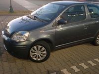 Gebraucht Toyota Yaris 87 PS (63 kW) 2005 Grau Kleinwagen
