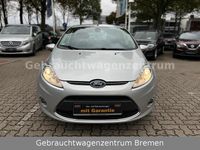 Gebraucht Ford Fiesta Titanium 69 PS (50 kW) 2012 Silber Kleinwagen