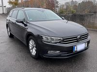Gebraucht VW Passat 150 PS (110 kW) 2021 Braun Kombi