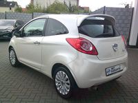 Gebraucht Ford Ka Titanium 69 PS (50 kW) 2015 Weiß Kleinwagen