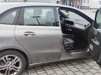 gebraucht Mercedes B180 Leder Navi Park Kamera SHZ 2. HD