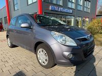 Gebraucht Hyundai i20 Edition 77 PS (56 kW) 2012 Grau Kleinwagen