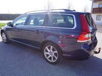 gebraucht Volvo V70 D4 Momentum Leder AHK Standhzg Xenon EU6