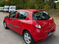 Gebraucht Renault Clio IV 75 PS (55 kW) 2012 Rot Kleinwagen