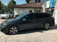 Gebraucht VW Golf VIII R-line 150 PS (110 kW) 2024 Delfingrau metallic Kombi
