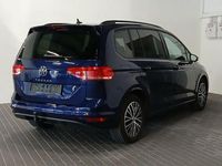 Gebraucht VW Touran Comfortline 150 PS (110 kW) 2024 Atlantik blue Van / Kleinbus