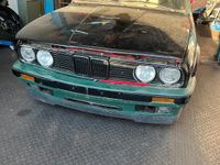 Gebraucht BMW 325 192 PS (141 kW) 1988 Rot Limousine