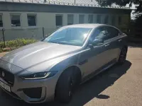 Gebraucht Jaguar XE R-Dynamic 179 PS (131 kW) 2020 Grau Limousine