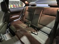 Gebraucht BMW 325 M Sport 193 PS (141 kW) 2002 Schwarz Coupé