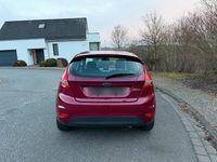 Gebraucht Ford Fiesta 82 PS (60 kW) 2010 Rot Kleinwagen
