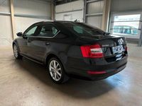 Gebraucht Skoda Octavia Elegance 140 PS (102 kW) 2014 Schwarz Kleinwagen