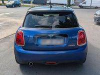 Gebraucht Mini Cooper 136 PS (100 kW) 2019 Blau Kleinwagen
