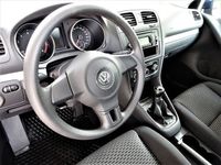Gebraucht VW Golf VI Trendline 105 PS (77 kW) 2010 Blau metallic Kleinwagen