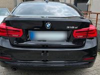 Gebraucht BMW 318 150 PS (110 kW) 2017 Schwarz Limousine
